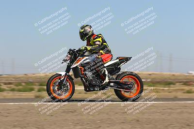 media/Oct-06-2025-2WTD (Mon) [[90522c3a0b]]/B Group/1220pm (Wheelie Bump)/